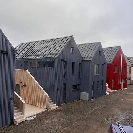 Stilren Leilighet I Henningsvaer Exterior photo